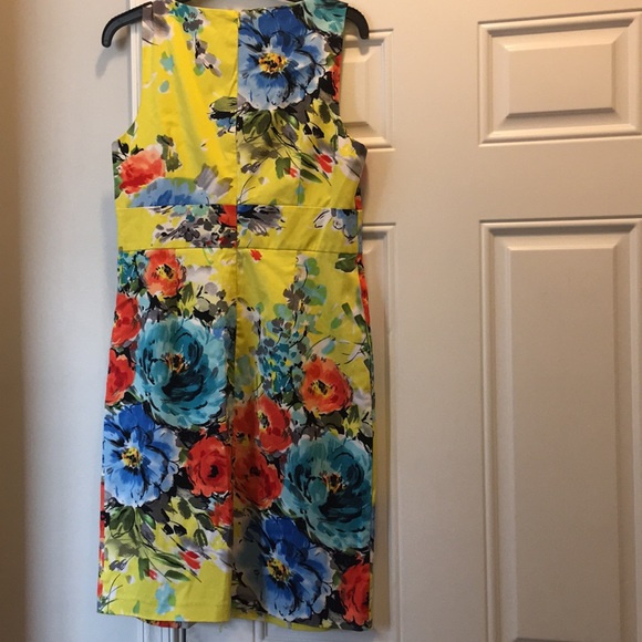 NWT Beautiful Dress - Picture 2 of 2